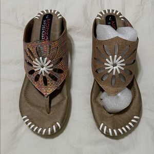 MODZORI Reversible Wedge Sandals Size 7 NEW